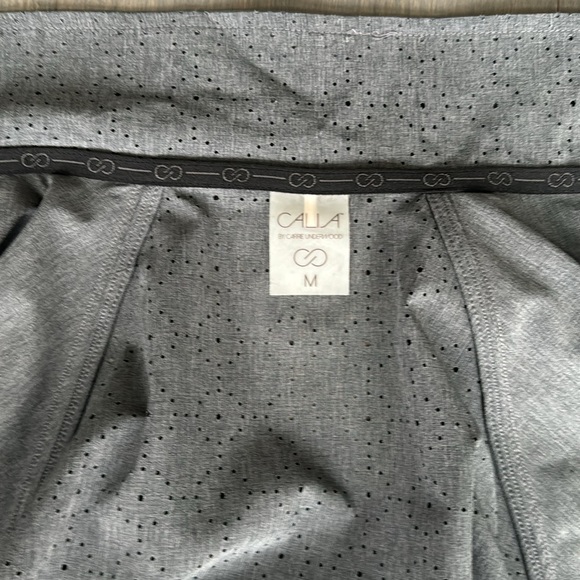 Calia by Carrie Underwood. Gray lightweight Warm up Jacket. Size Medium. - Picture 8 of 9